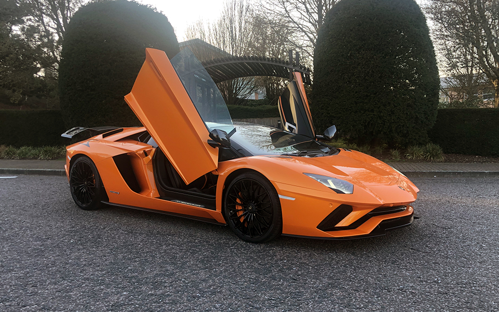 Lamborghini Aventador Front Left 1 hire a Lamborghini Aventador