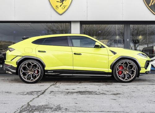lamborhini urus performante